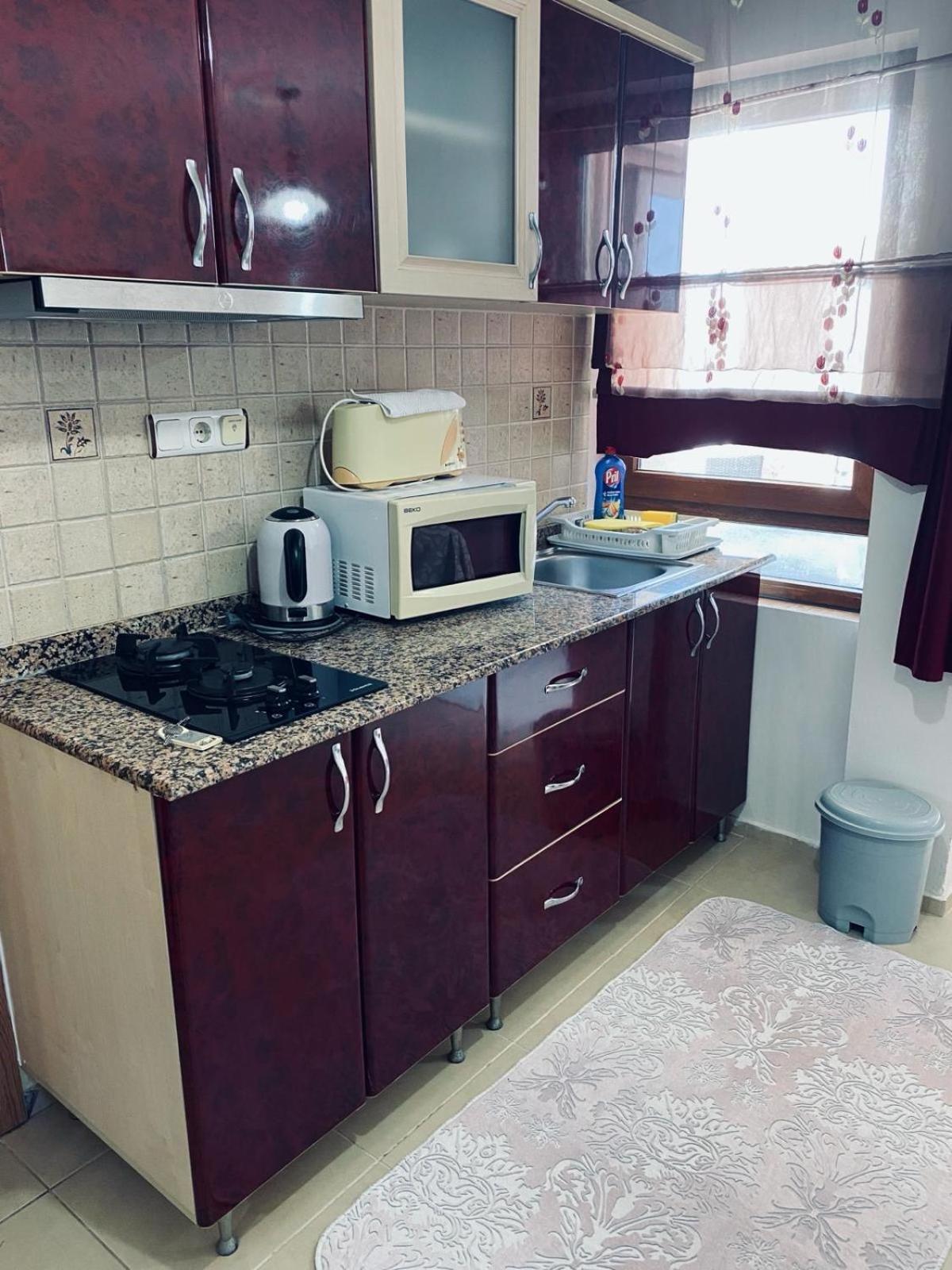 Sunset Beach Apartments Тургутрейс Екстериор снимка