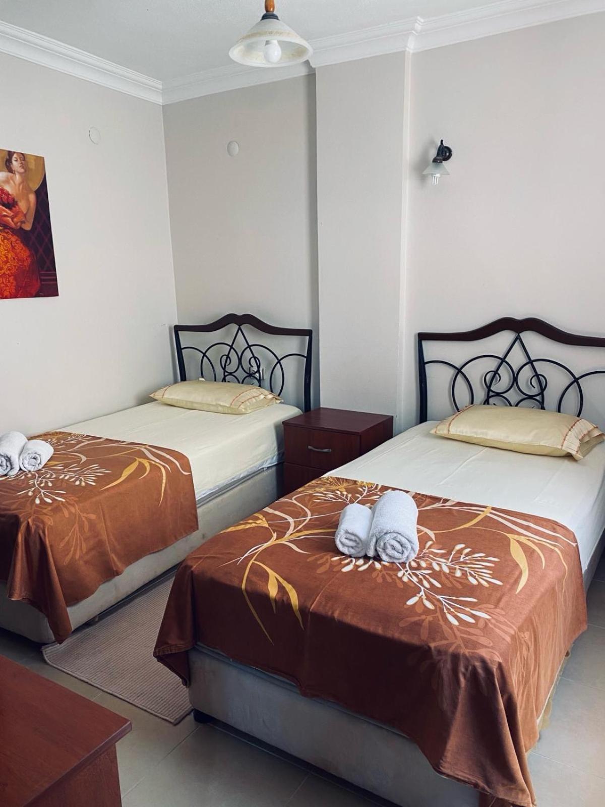 Sunset Beach Apartments Тургутрейс Екстериор снимка