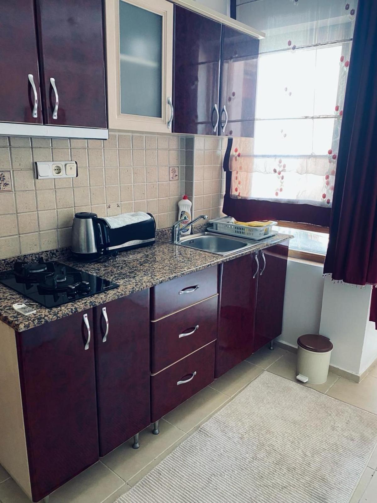 Sunset Beach Apartments Тургутрейс Екстериор снимка