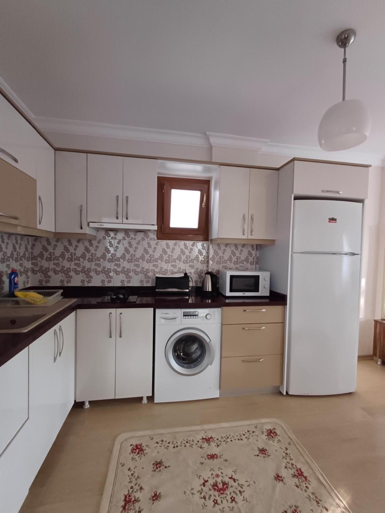 Sunset Beach Apartments Тургутрейс Екстериор снимка