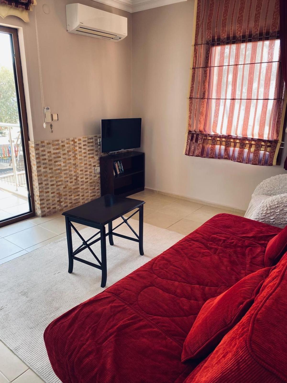 Sunset Beach Apartments Тургутрейс Екстериор снимка