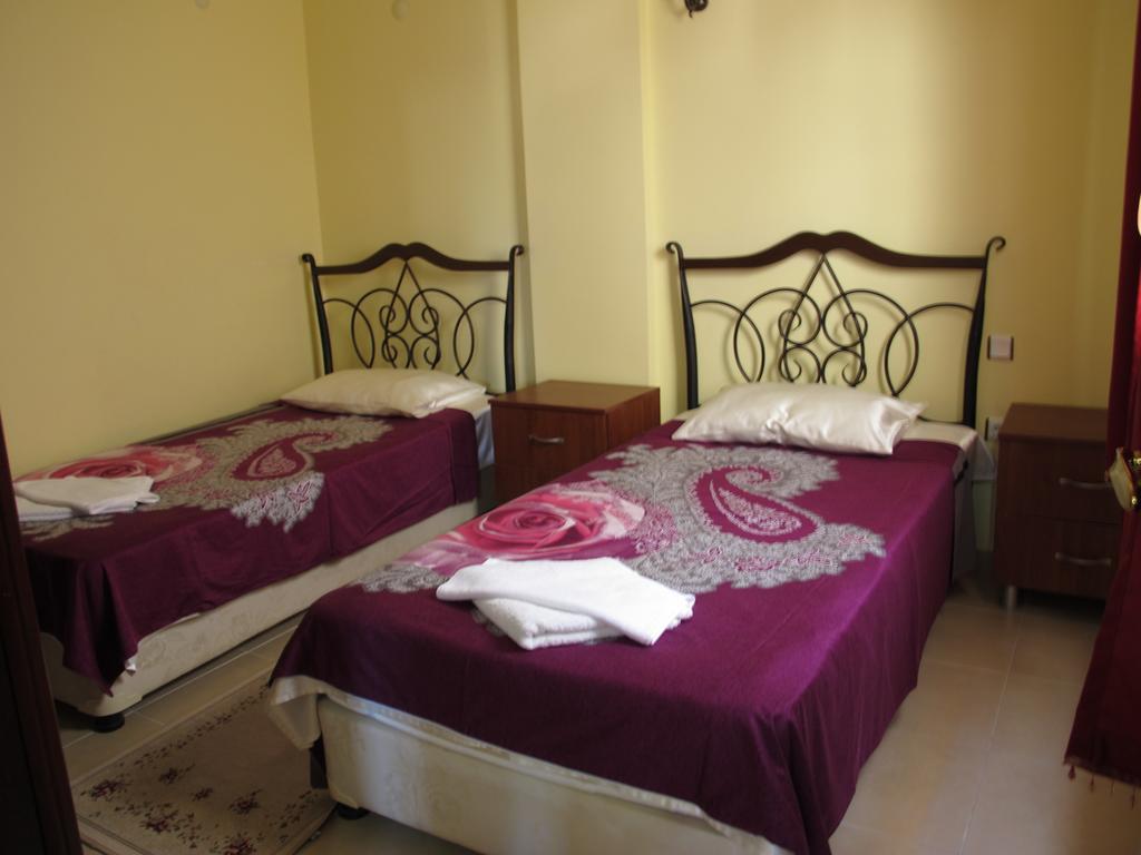 Sunset Beach Apartments Тургутрейс Стая снимка